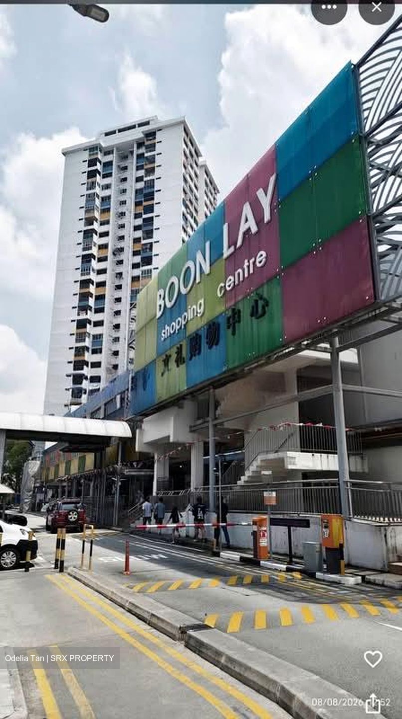 Boon Lay Shopping Centre (D22), Retail #605339821